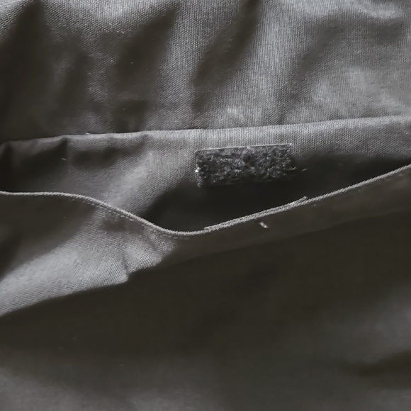 Eastpak Unisex Crossbody Satchel - Picture 7 of 8